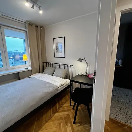 Ohmyhome - Platynowa Daire Varşova