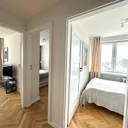 Ohmyhome - Platynowa Daire *