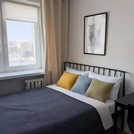 Ohmyhome - Platynowa شقة *