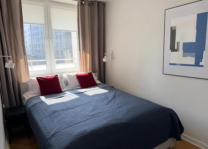 Ohmyhome - Platynowa شقة *